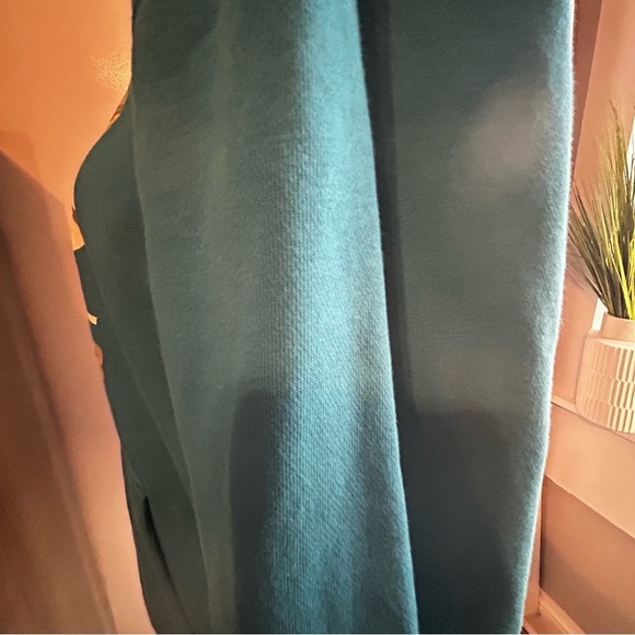 Under Armour Cyan Loose Fit Hoodie with Silver Logo Size Large - Picture 2 of 7